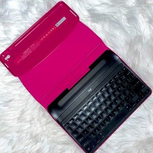 Logitech Create Backlit Keyboard Case with Smart Connector Technology